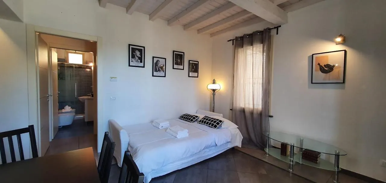 Residence Ki House Parma Apartment