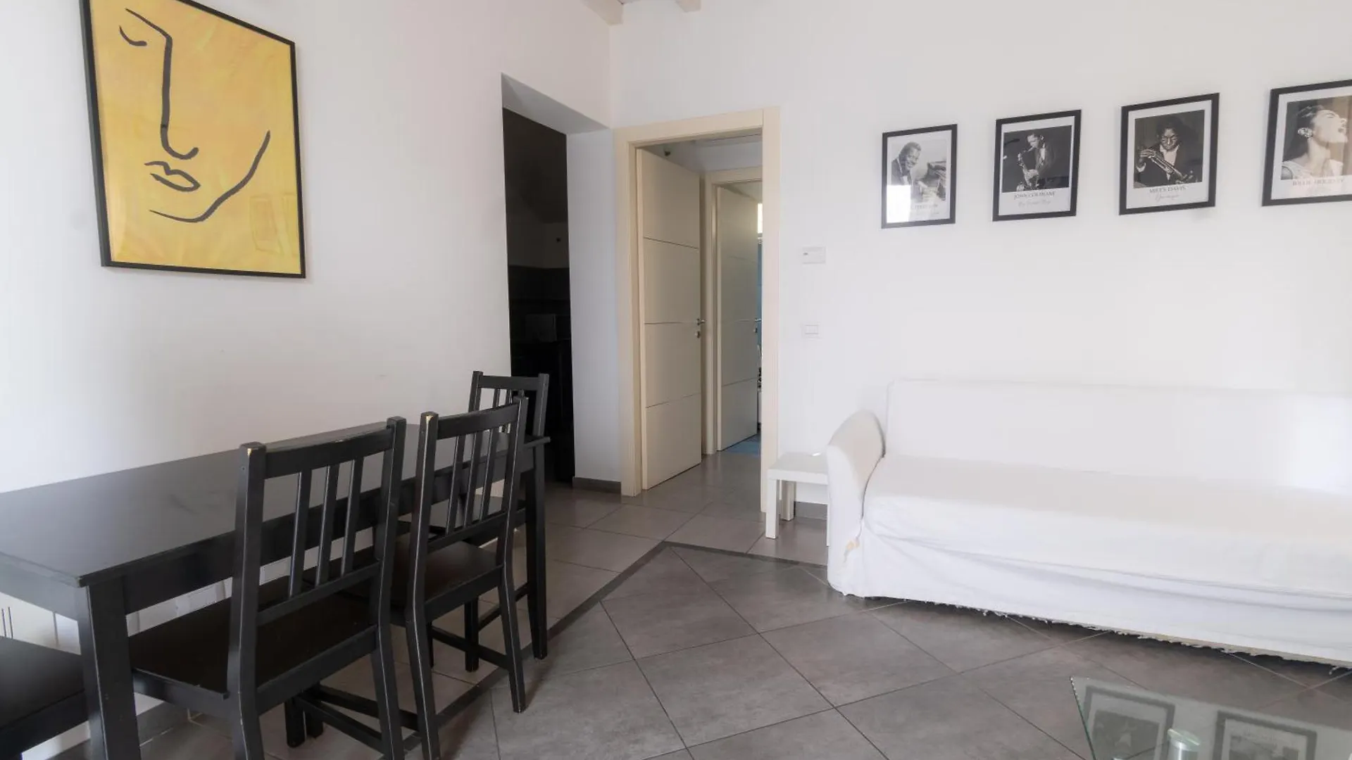 Residence Ki House Parma Apartment